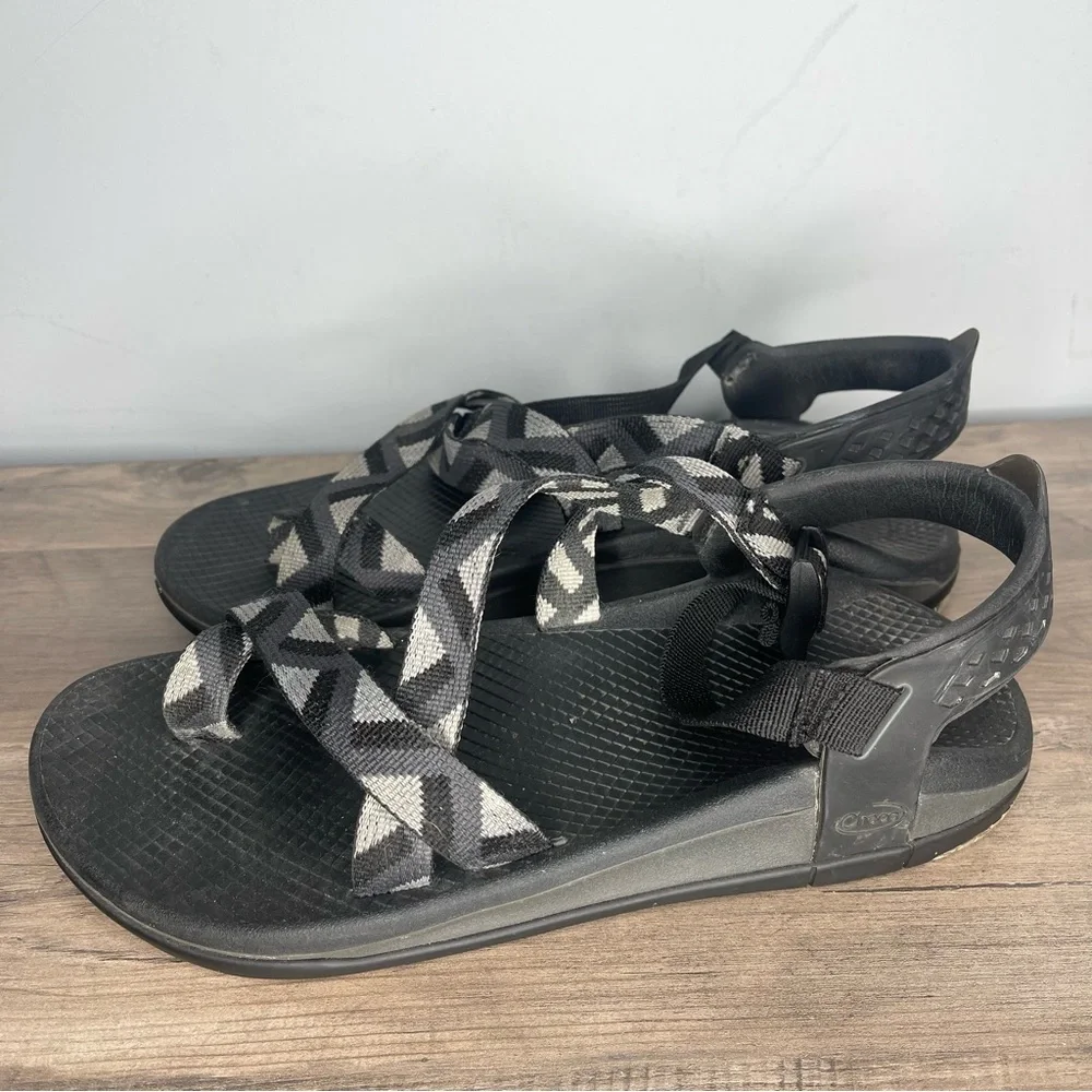 Men’s Chaco canyon sport sandals black‎ gray men’s size 9